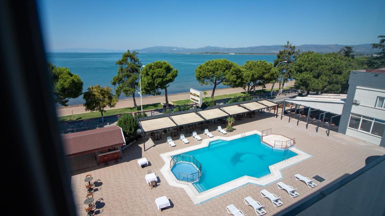 Lake Life Hotel Iznik Exterior photo